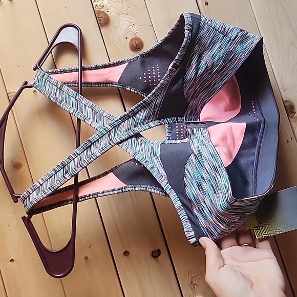 Tek Gear Sports Bra Women's Size XL Medium Support NWT - Picture 3 of 6